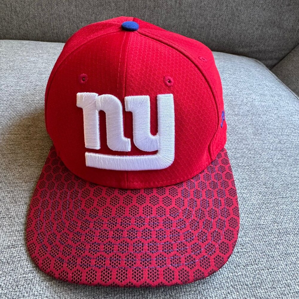 New Era New York Giants 9Fifty NFL Snapback Hat Red Snapback